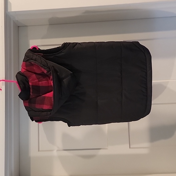 NWT vest - Picture 2 of 4